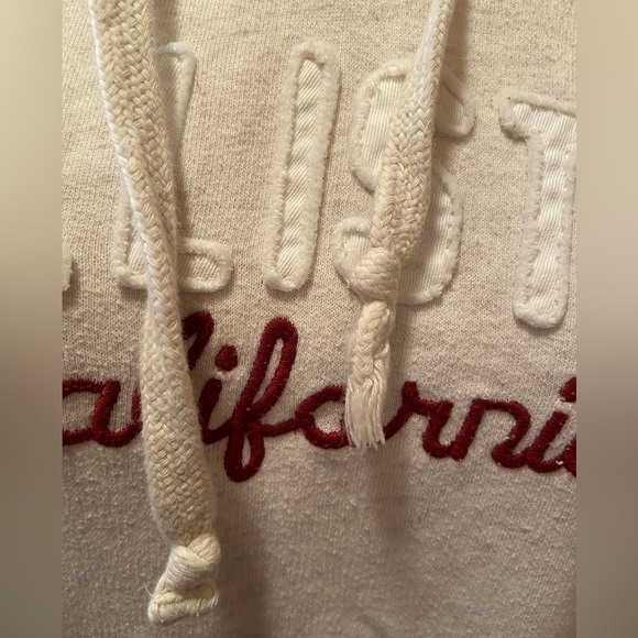 Hollister Hoodie - Picture 9 of 9